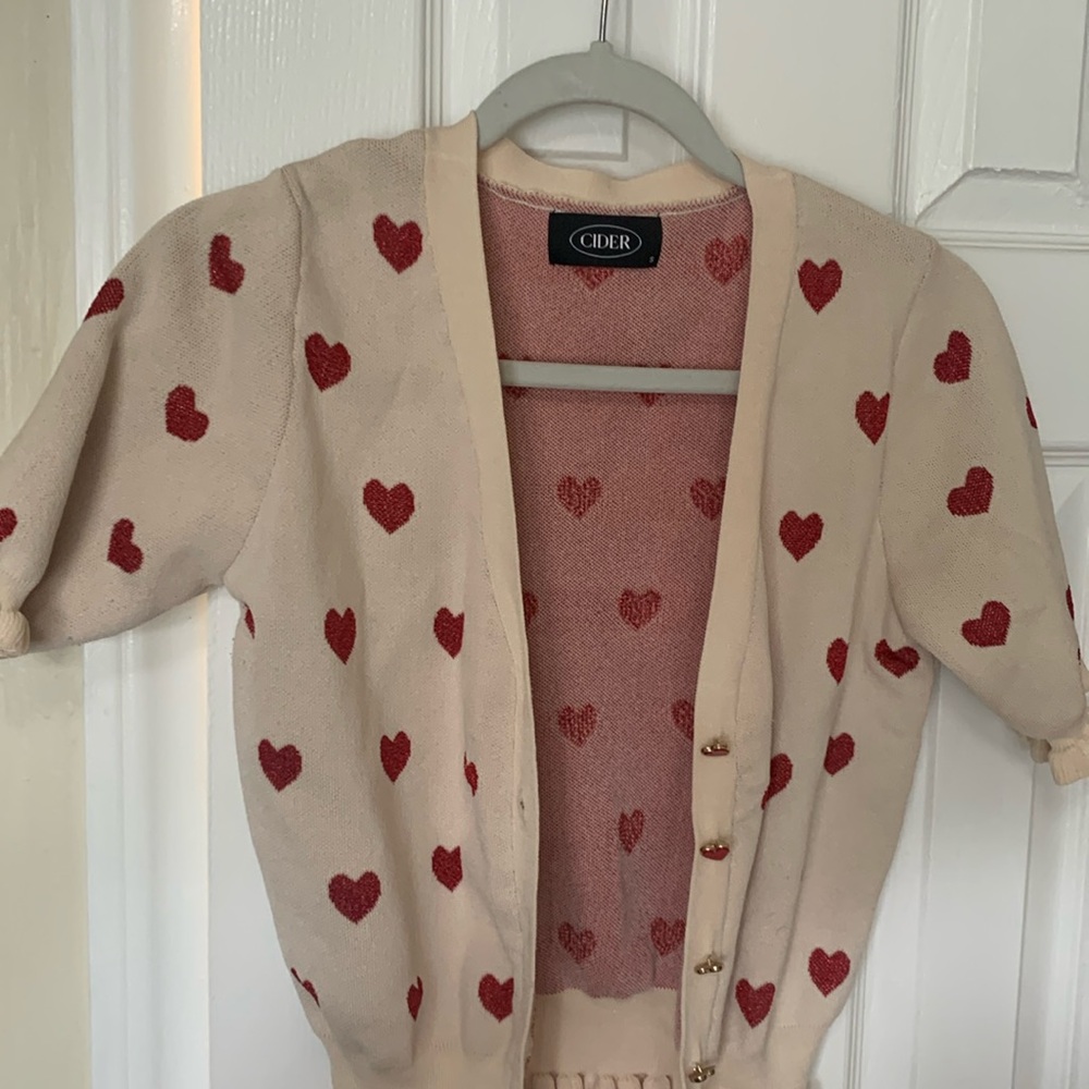 CIDER HEART SWEATER